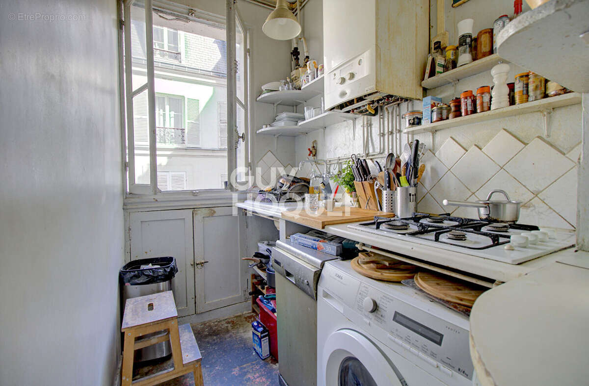 Appartement à PARIS-20E