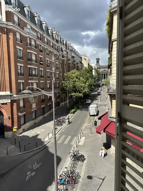 Paris 10e — Rue d’Hauteville  Studio de 35 m2  avec Parking - photo 2