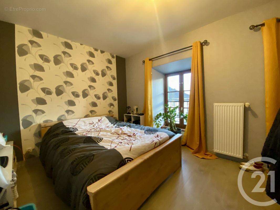 Appartement à CHAILLAC-SUR-VIENNE