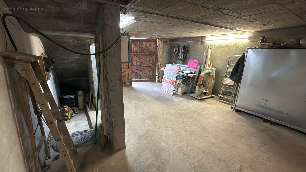 Maison à ESSERTS-BLAY