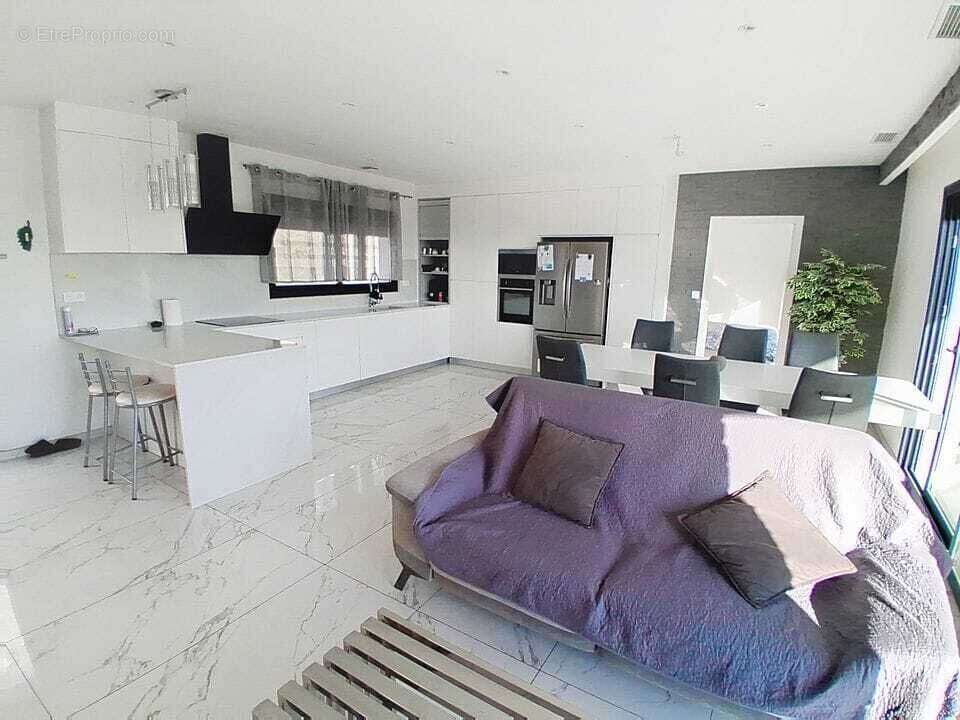 Maison 158 m² à Bastelicaccia  - photo 4