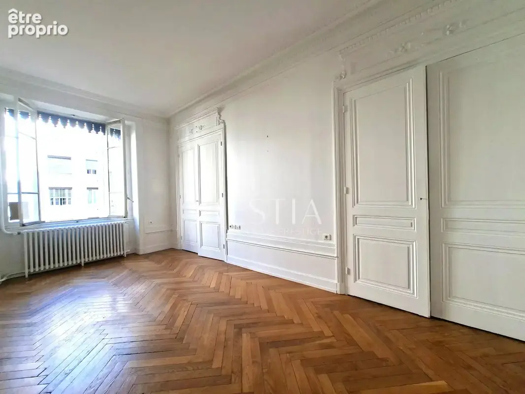 Vente T8 - Préfecture - 243 m² avec possibilité de division - photo 11