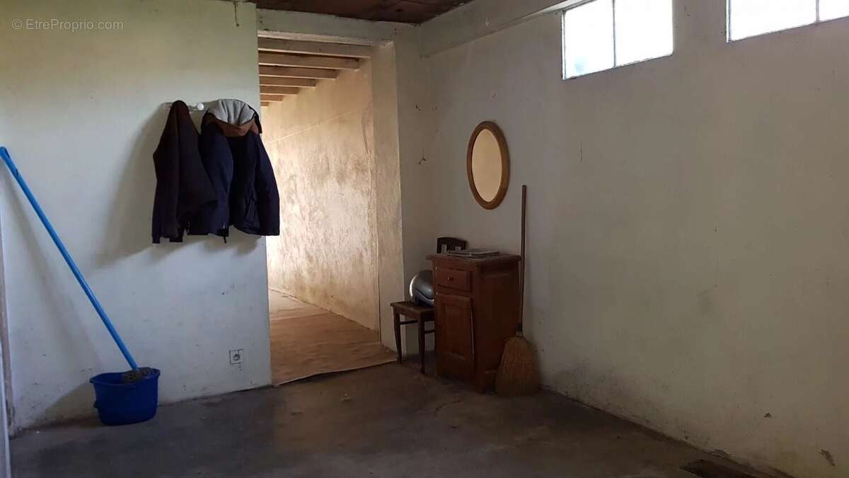 Maison à CASTELNAU-MONTRATIER