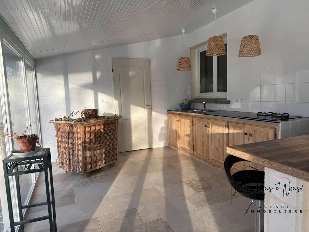 Maison 291 m² à Langon  - photo 8