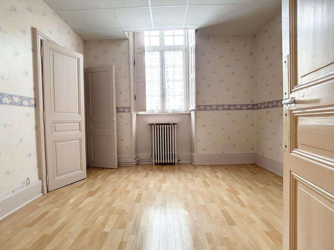 Maison à LUXEUIL-LES-BAINS