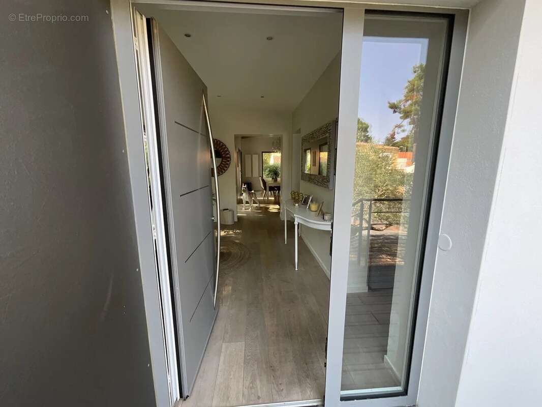 Villa contemporaine de 230 m² - photo 26