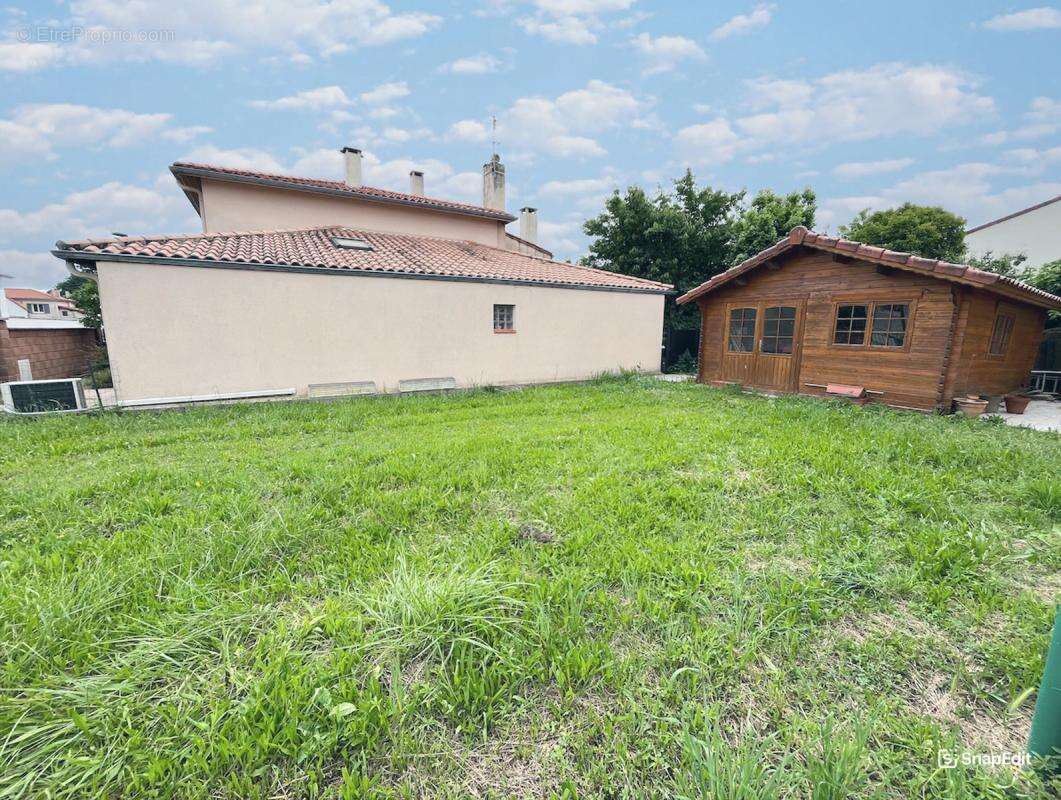 Maison à BRUGUIERES