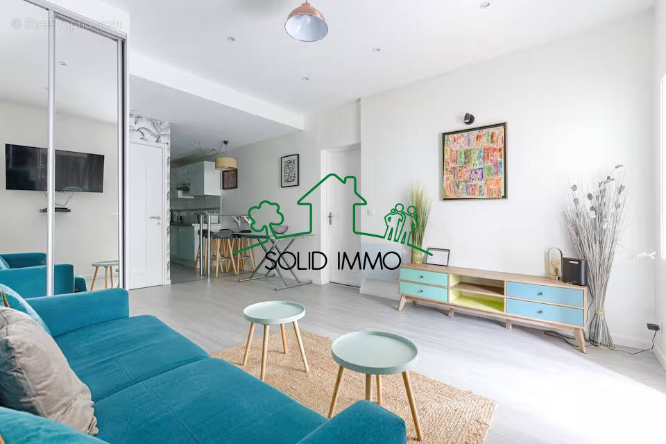 Appartement à PARIS-20E