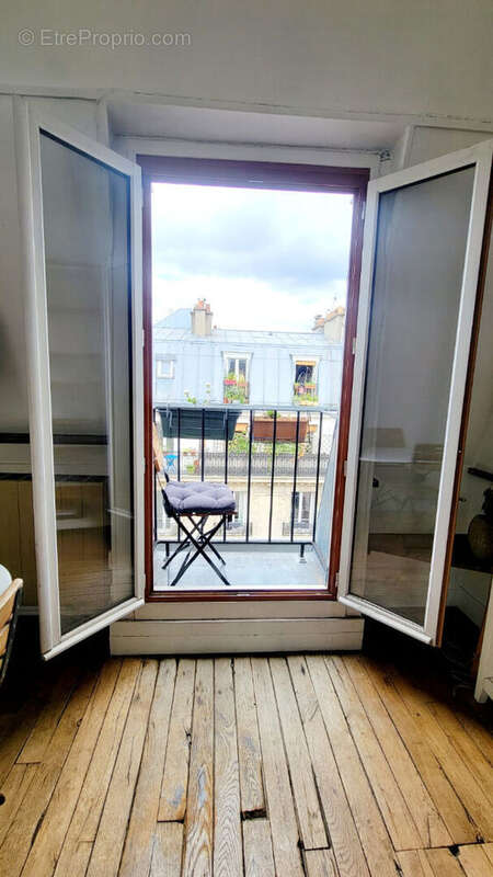 Appartement à PARIS-11E