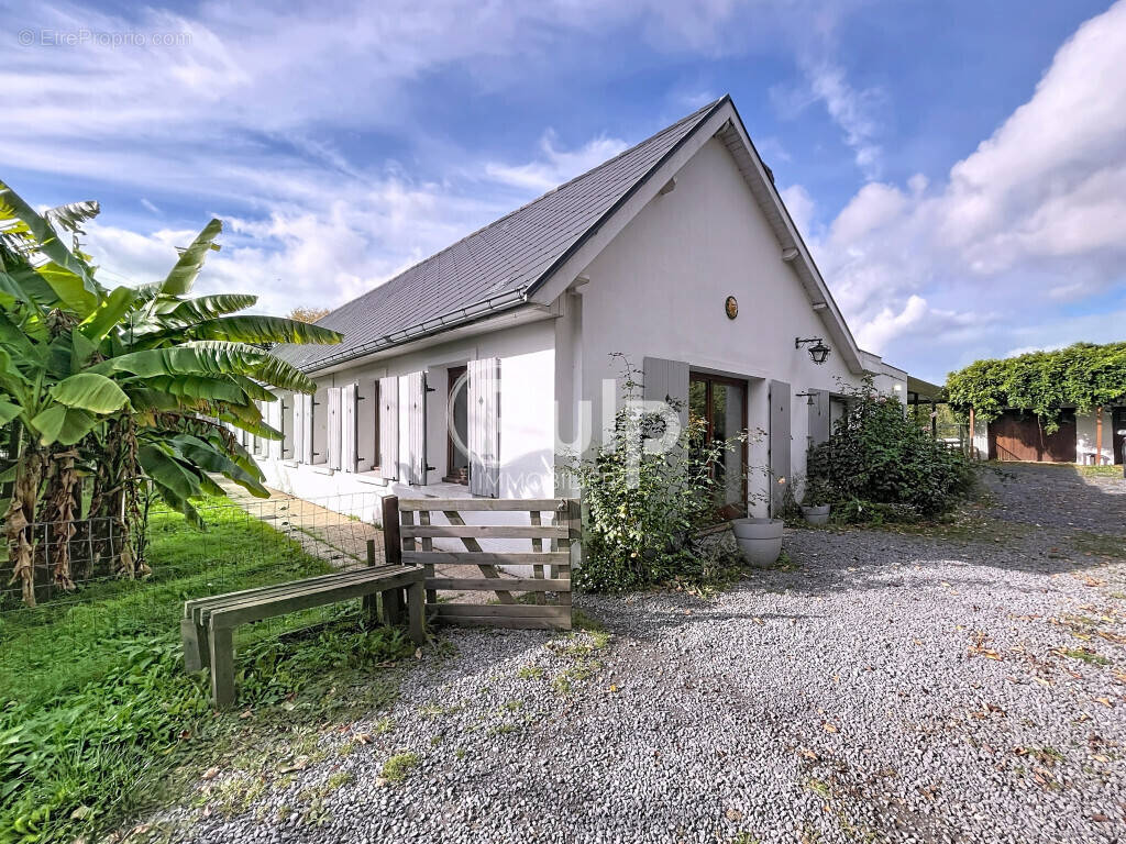 Maison à BEUVRY-LA-FORET