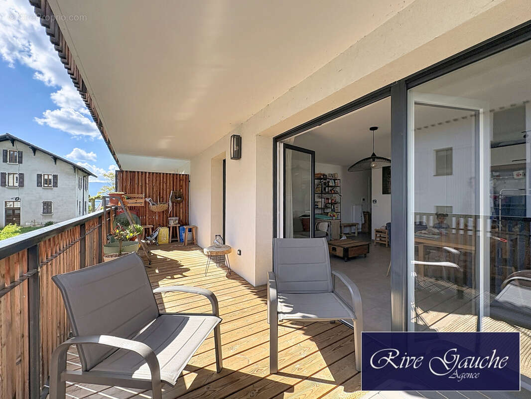 Appartement à CHENS-SUR-LEMAN