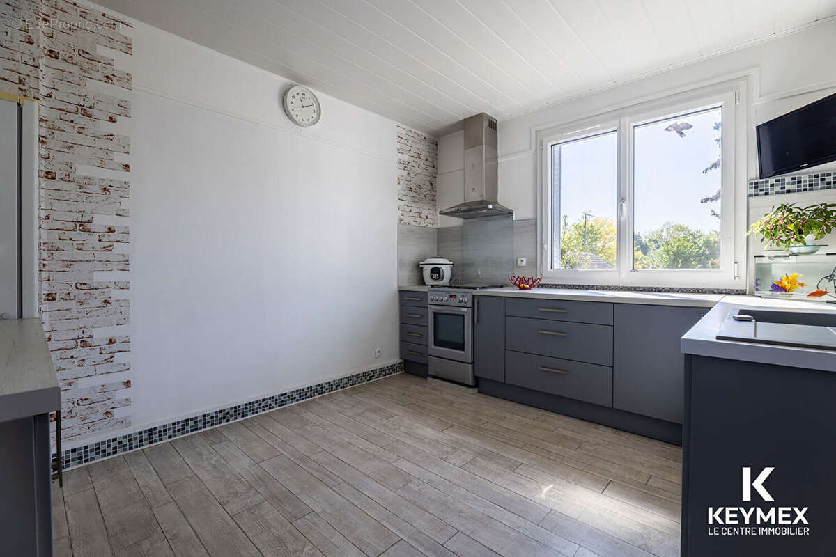 Appartement à BORAN-SUR-OISE