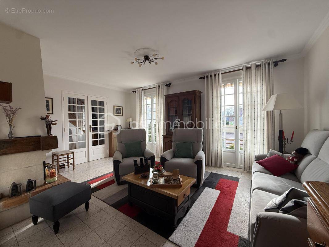 Maison à PONT-L'EVEQUE