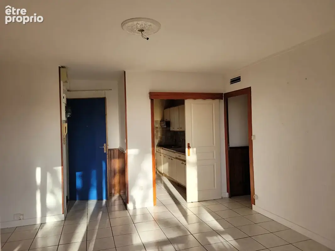 ROCHEFORT appartement situé au 1er étage de 70 m² avec balcon exposé sud et garage de 18 m² - photo 5