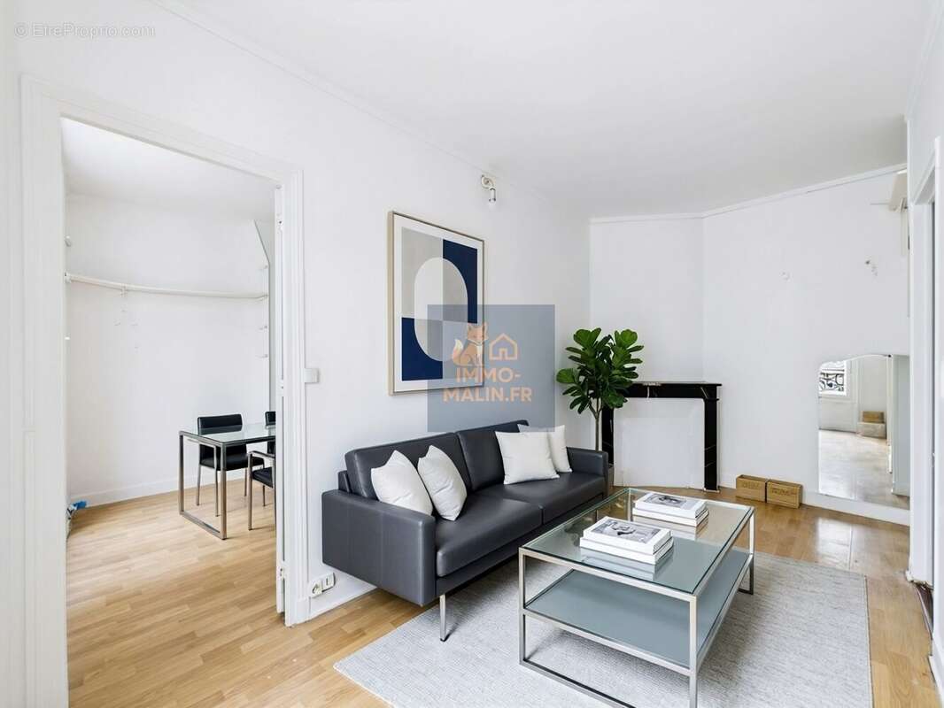 Appartement à PARIS-11E