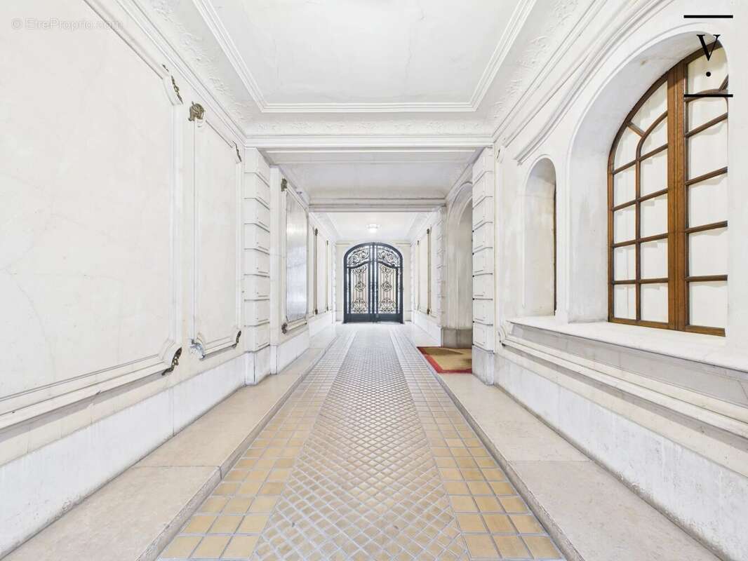 Appartement à PARIS-7E