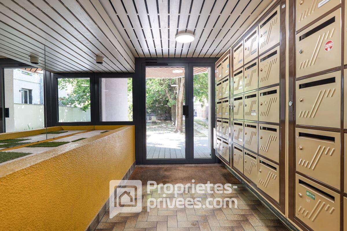 Appartement à NANTERRE