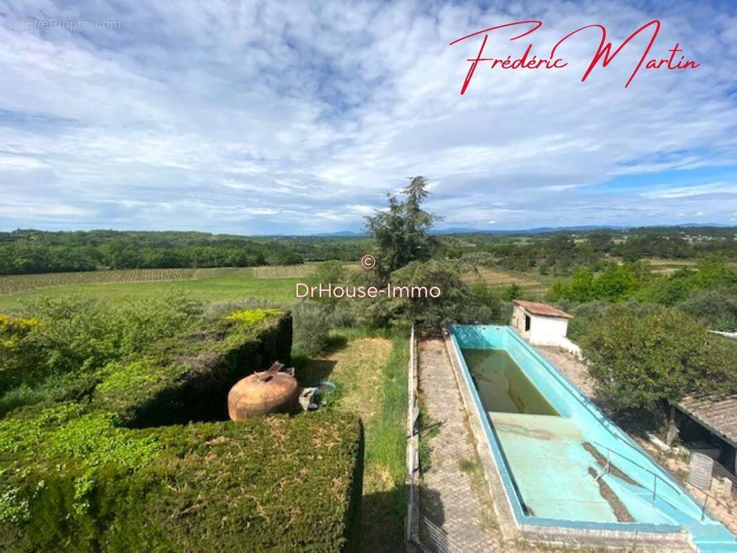 Maison 327 m² à Uzes  - photo 4