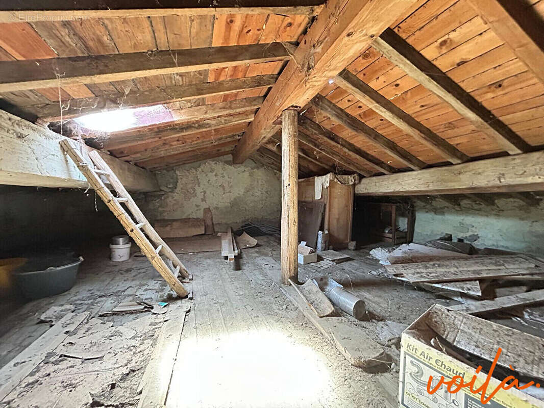 Maison à BELVEZE-DU-RAZES