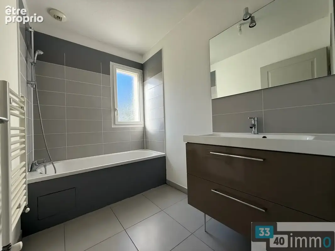 Maison 3 chambres 82 m2 a salles - photo 7