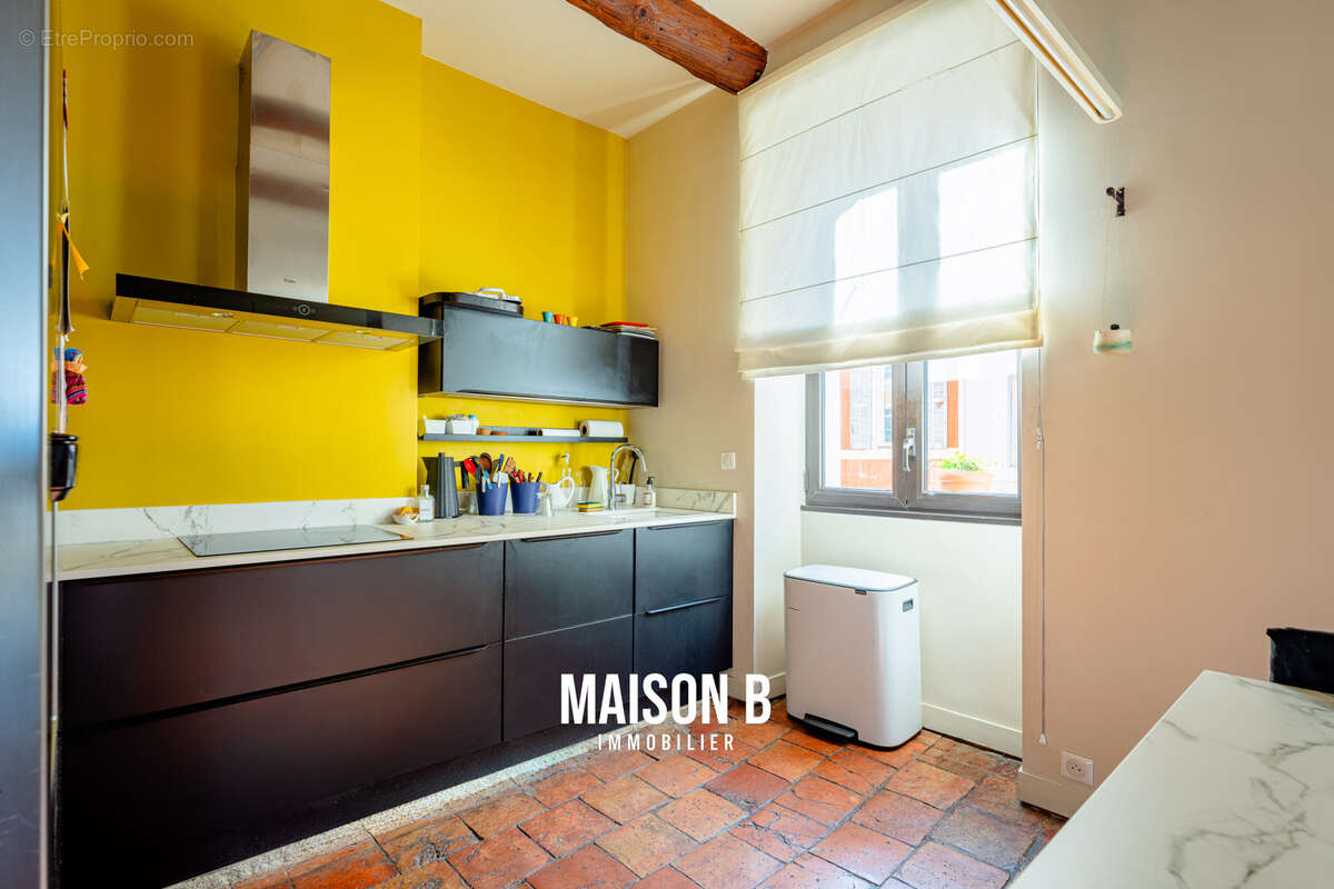 Appartement à MARSEILLE-1E