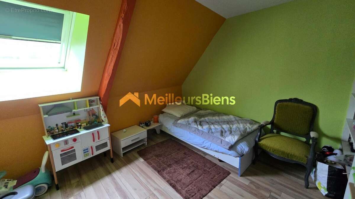 Maison en pierre, 140m²,  4 chambres - photo 8
