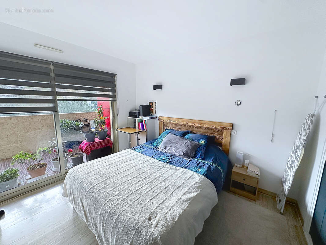 Appartement à VENCE