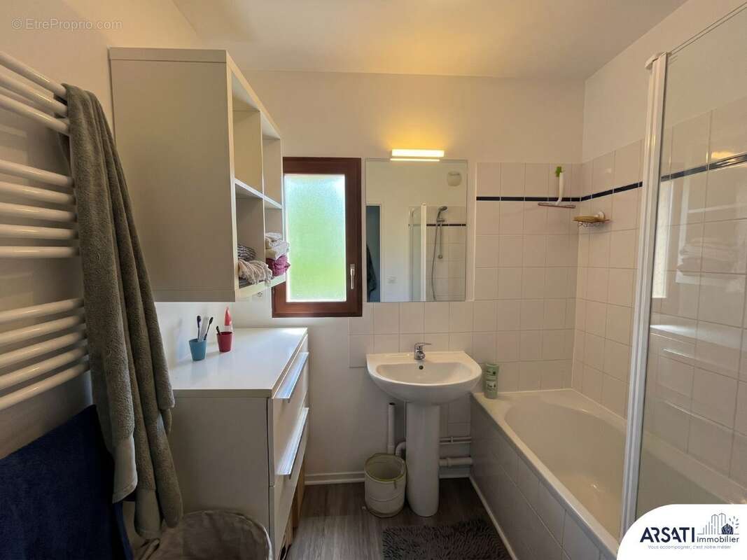 Appartement à SAINT-JACQUES-DE-LA-LANDE