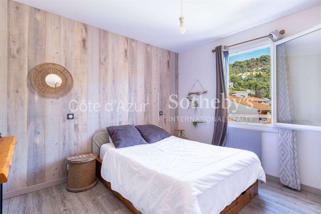 Appartement à EZE