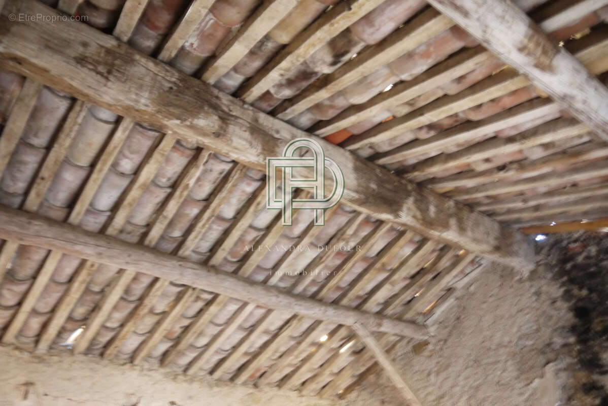 Maison à AZILLE