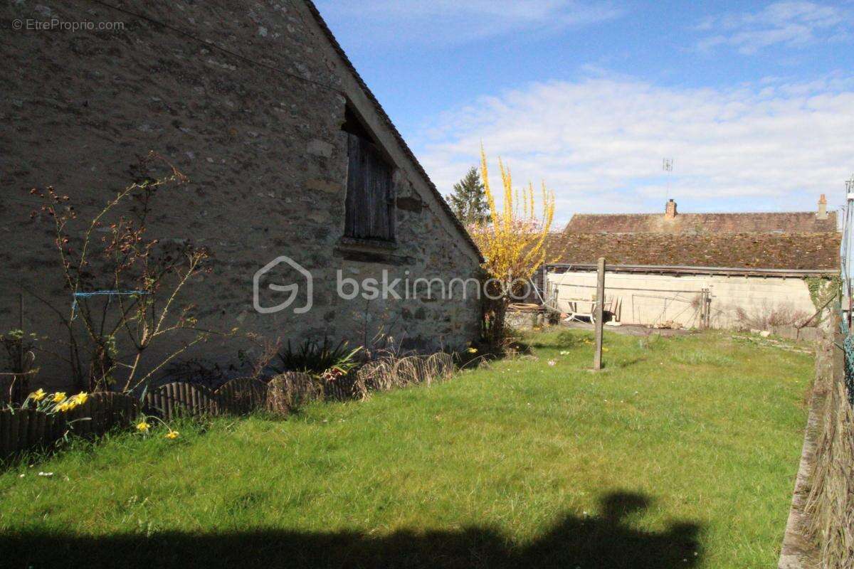 Maison à MONTEREAU-FAULT-YONNE