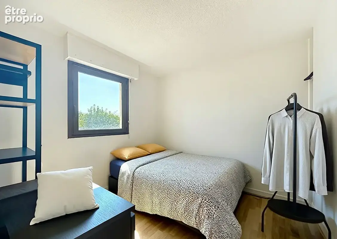 Appartement T2 - SAINT-BRUNO - Balcon et parking - photo 4