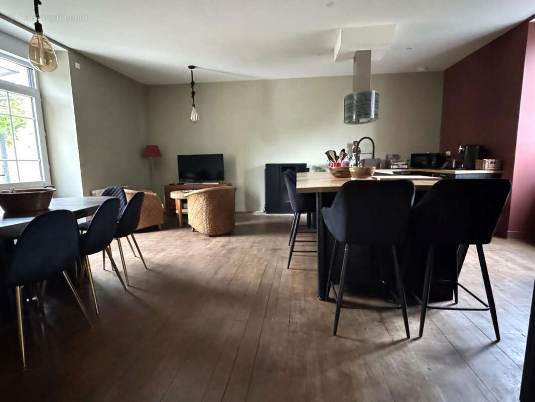 CUISINE - Maison à USSON-DU-POITOU