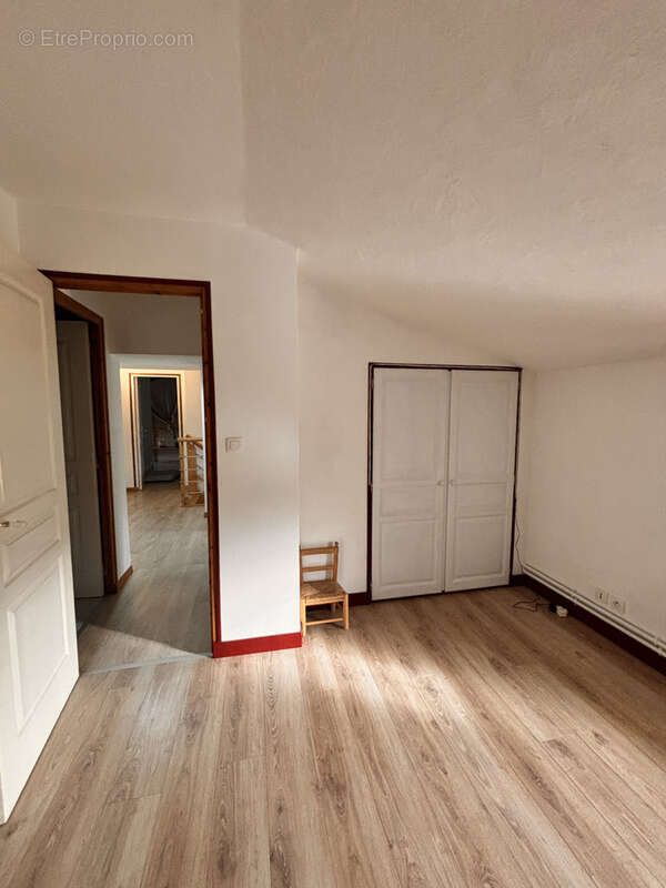 Maison à CORME-ROYAL