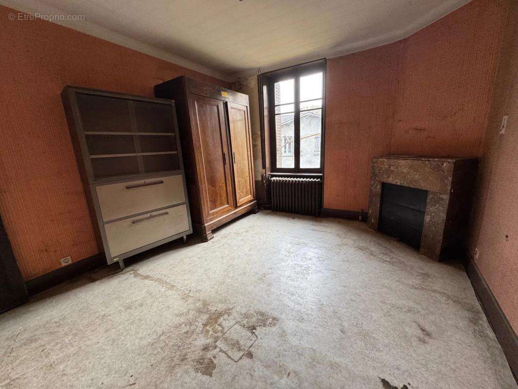 Maison à CHABRELOCHE