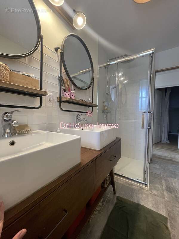 Maison à SAINT-ESTEVE