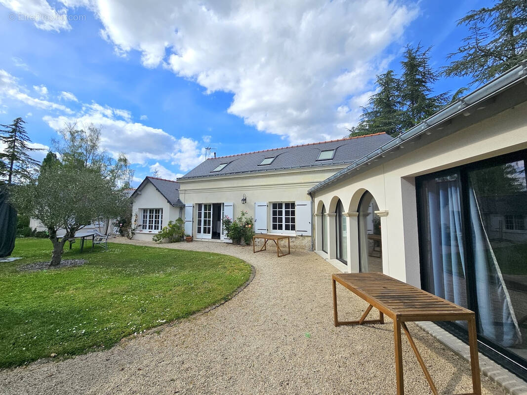 Maison à VARENNES-SUR-LOIRE