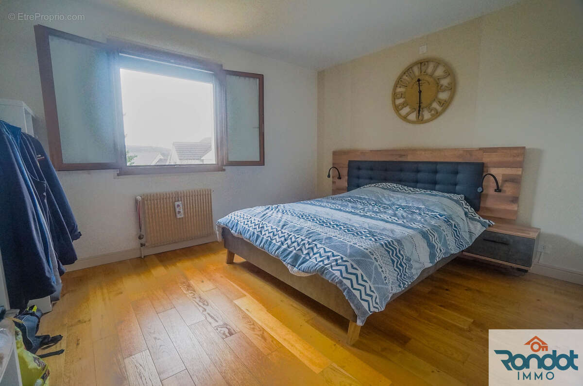 Maison à CRECEY-SUR-TILLE