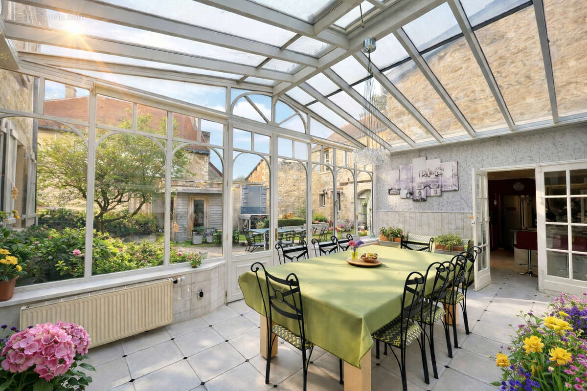 Maison à ORRY-LA-VILLE