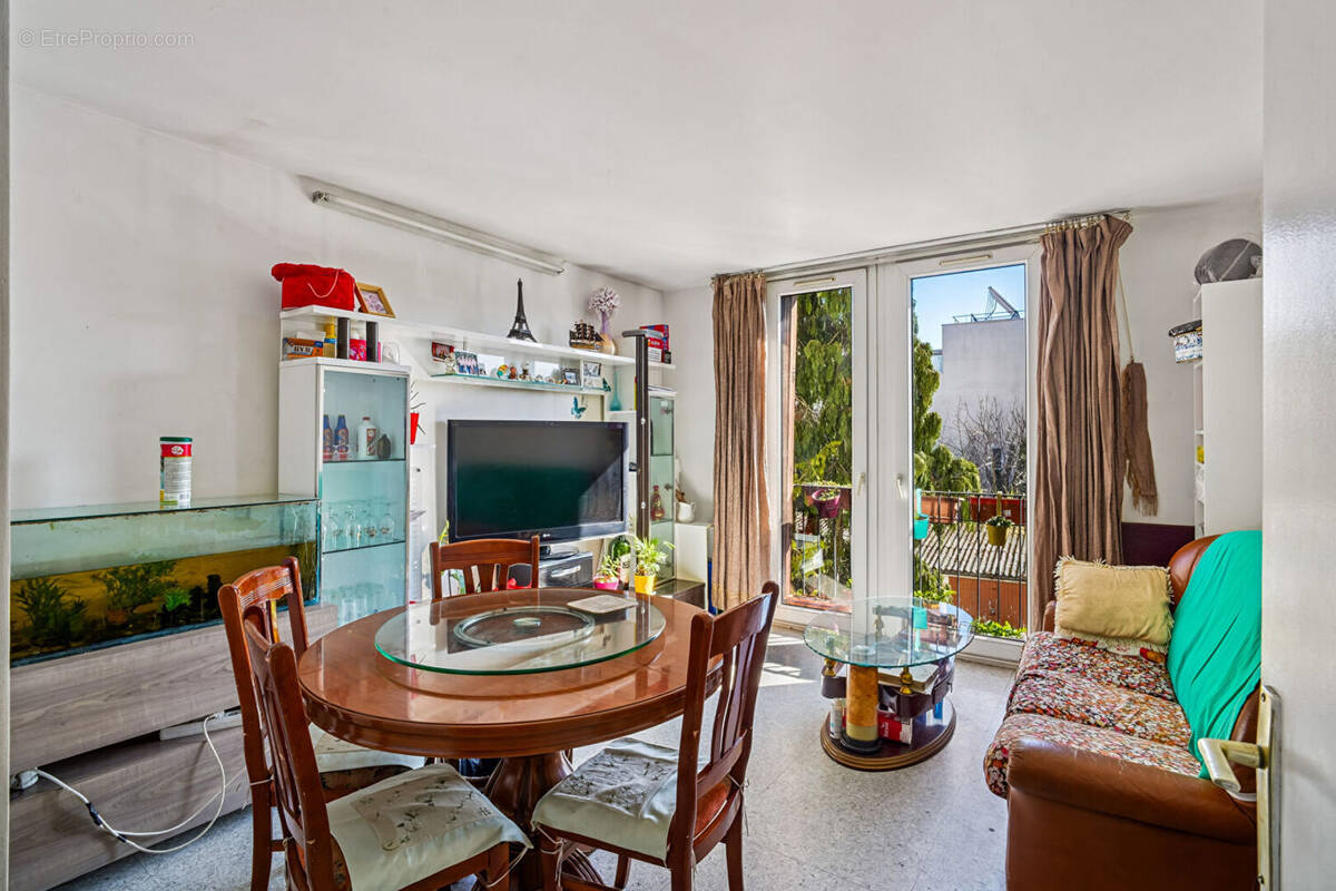 Appartement à ROMAINVILLE