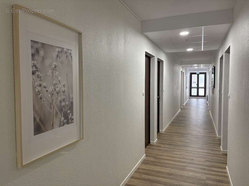 Dax (40) - À vendre studio meublé avec balcon et parking au cœur des thermes de Dax - photo 8