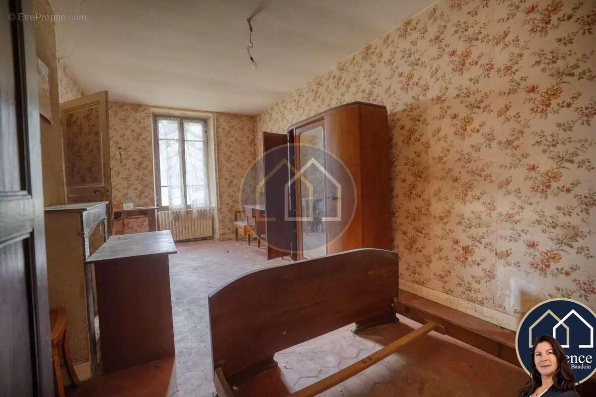 Maison à POIGNY-LA-FORET