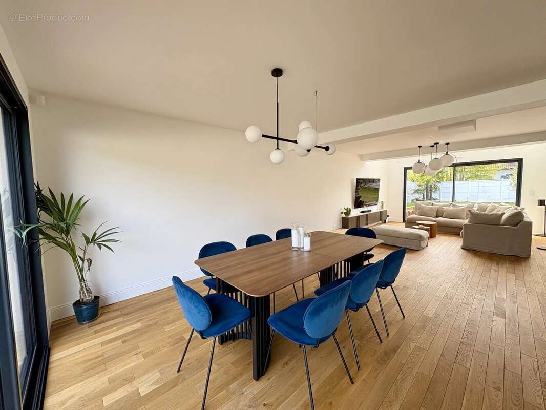 Maison à LE PLESSIS-TREVISE