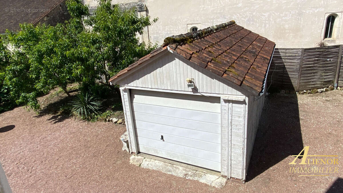Maison en pierre rénovée avec grange, cour et jardin, proche Brantôme-en-Périgord - photo 11