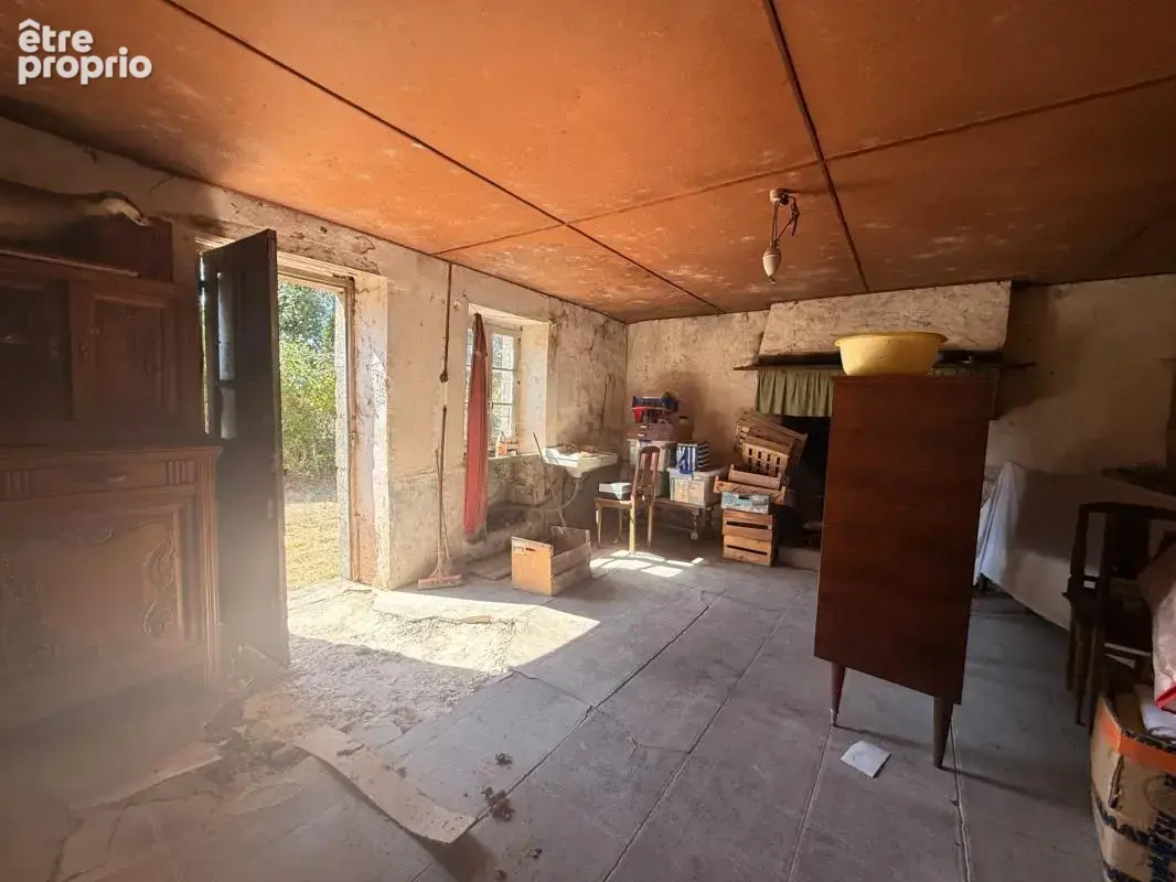 EN EXCLUSIVITE ! Charmante maison en pierre 60m² à rénover, Terrain de 900 m² 18 500 € - photo 4