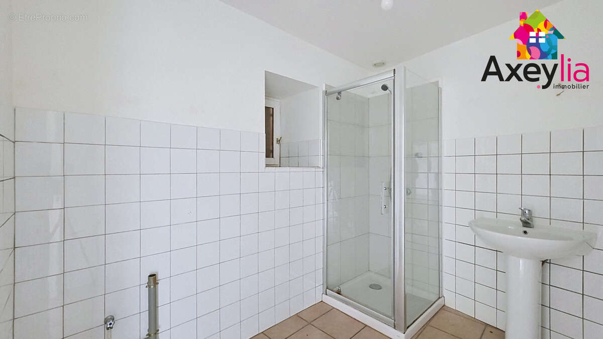 Appartement à SAINTE-COLOMBE-SUR-GAND