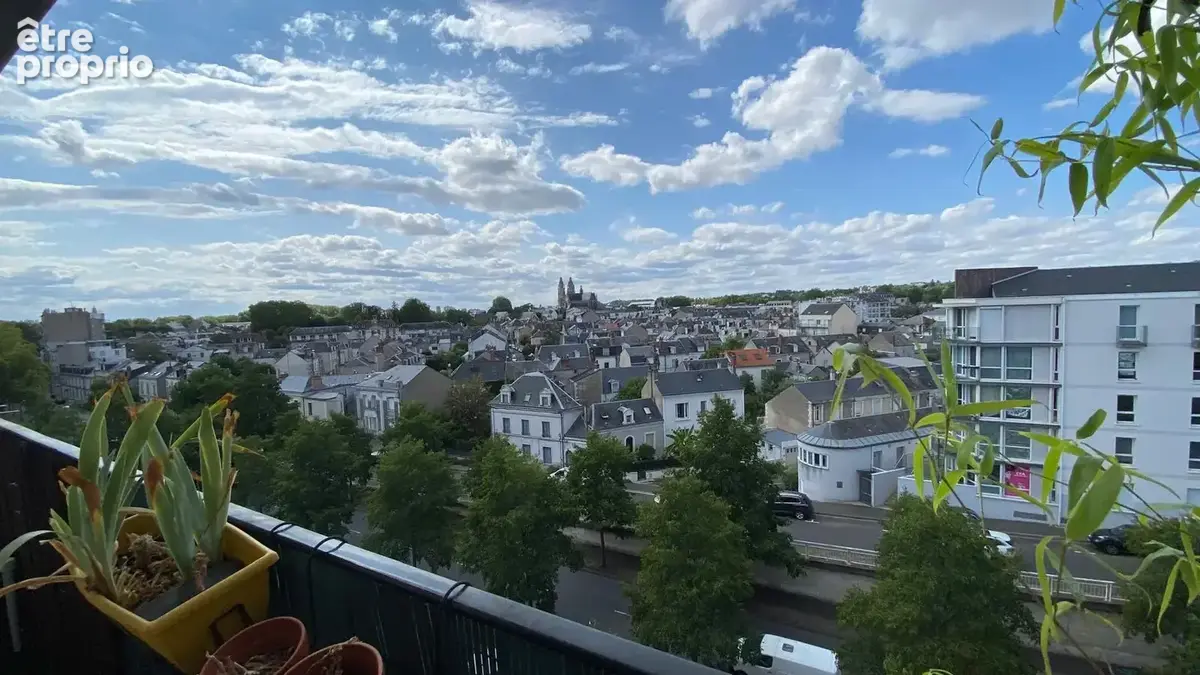 Tours Centre   Appartement T4 avec balcon et vue privilégiée - photo 10