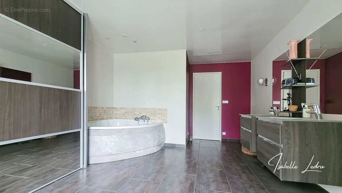 Maison 235 m² à Erbray  - photo 23