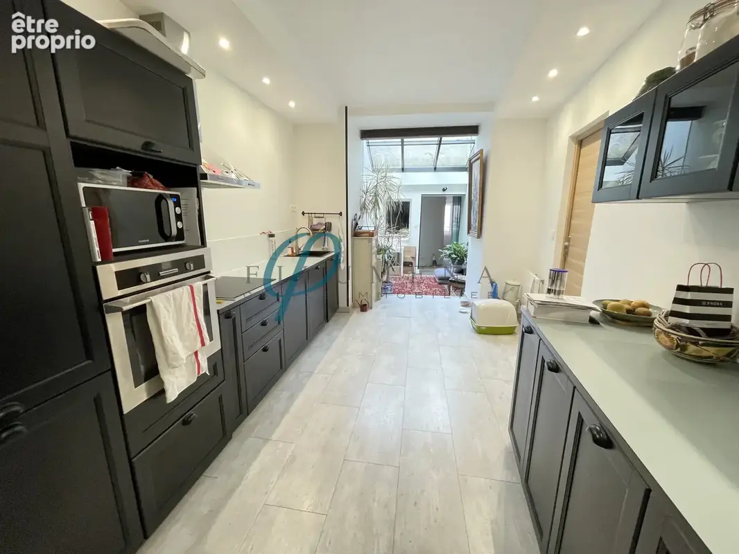 Appartement 5 pièces 108 m2 - Centre-ville historique - photo 5