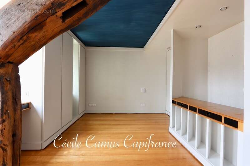 Appartement à PARIS-5E